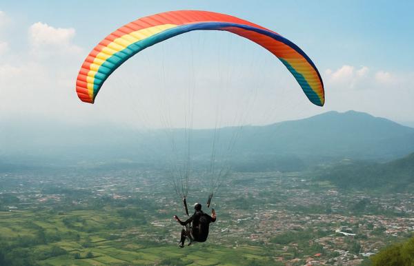 Wisata Paralayang Kota Batu Malang